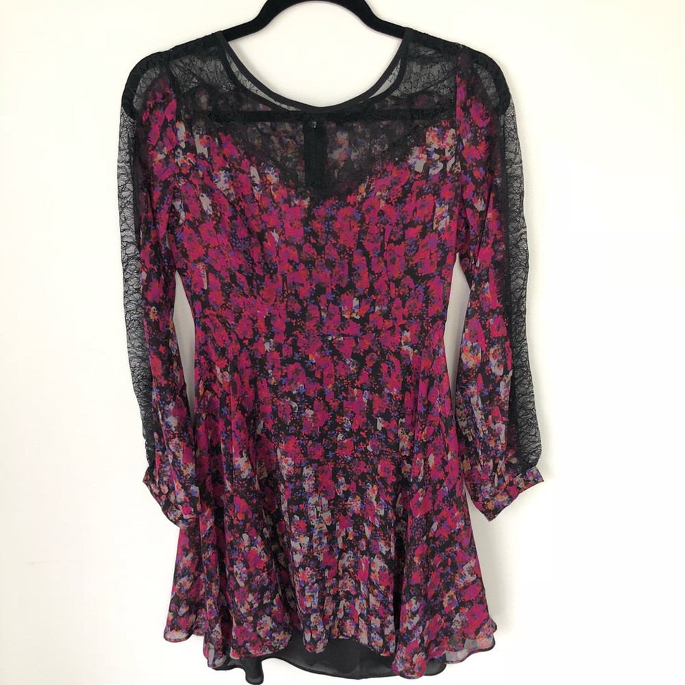 SOLOISTE Floral Lace Mini Dress Small